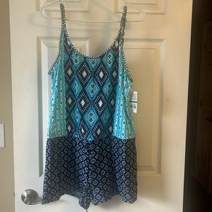 Women’s Swimsuit/Swim Cover Up size large brand new with tags